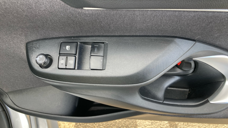 Toyota Yaris 1.5 Hybrid Icon 5dr CVT Hybrid Hatchback